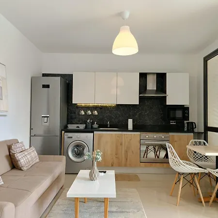 Comfy 1 Bedroom In Gcribs Compound Pool View In Elgouna